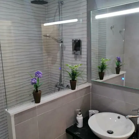 Apartment Apartamento Viana-elite Parking Wifi